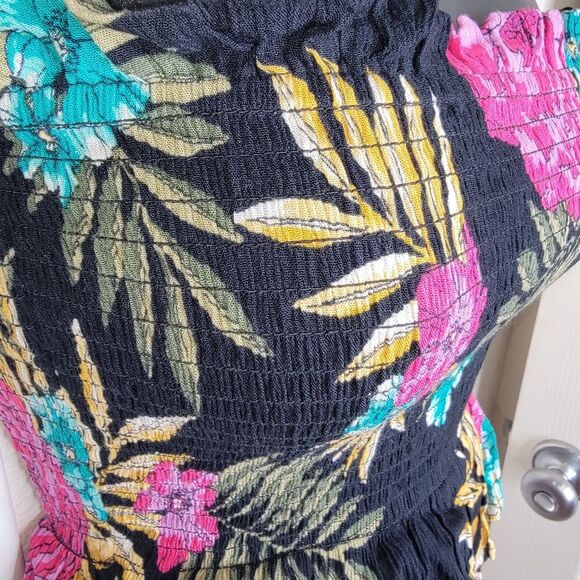 Billabong Nwt Poppy Dreams floral sleeveless romper Size Small - Picture 6 of 9